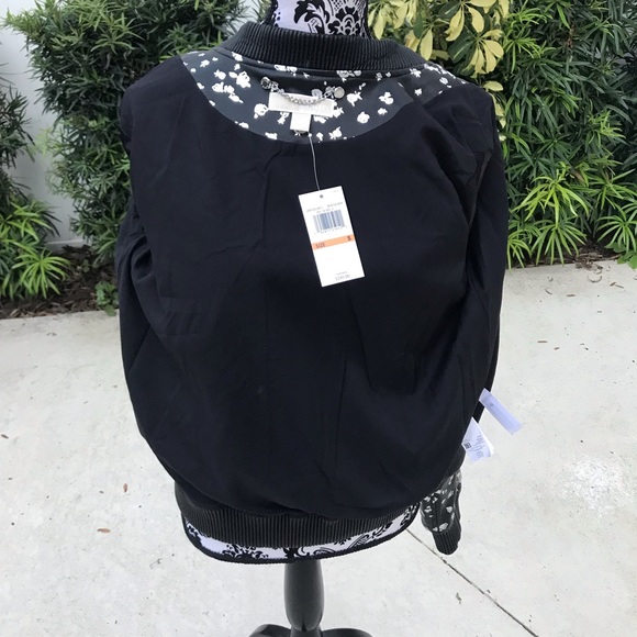 Michael Kors Jacket Black Silver Flowers Roses 🌹Zip Women's Size XS S - Picture 6 of 9